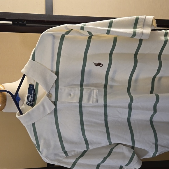 Short sleeve - Picture 1 of 1